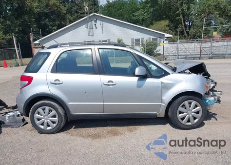 2010 Suzuki Sx4 Technology из США, поврежденный, VIN JS2YB5A33A6300624